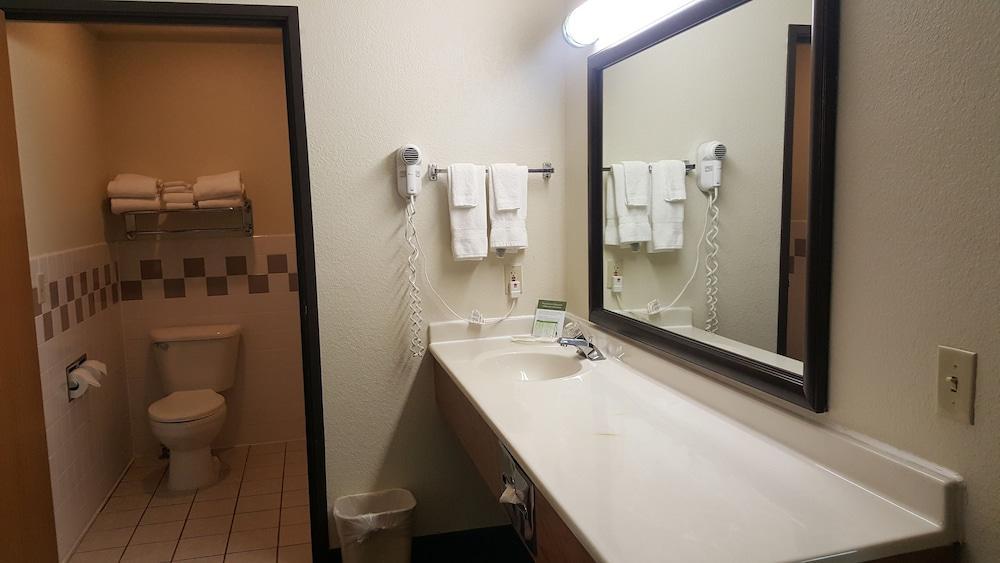 Americinn By Wyndham Garden City Extérieur photo