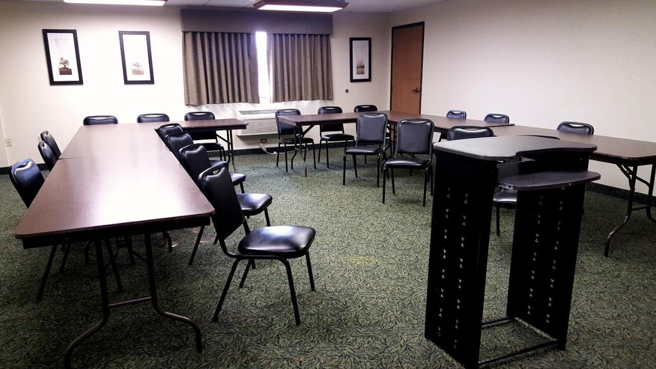 Americinn By Wyndham Garden City Extérieur photo