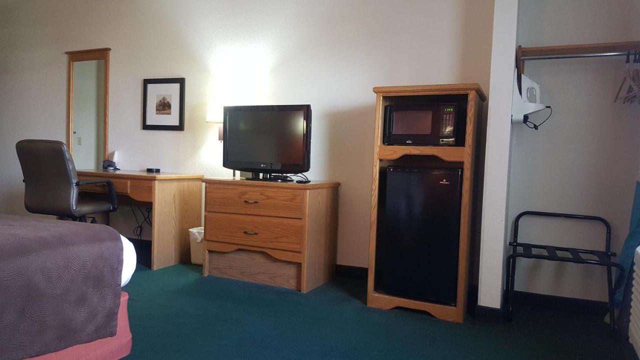 Americinn By Wyndham Garden City Extérieur photo